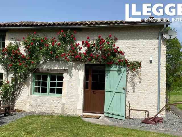 2 charmantes maisons de caractère en pierre situées dans un bel endroit à la campagne