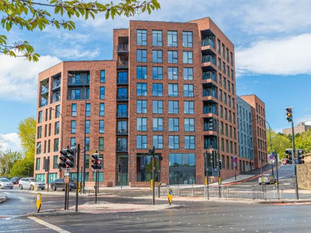 2 Chatham Street, Kelham Island. 1 bed apartment to rent £800 pcm £185 pw