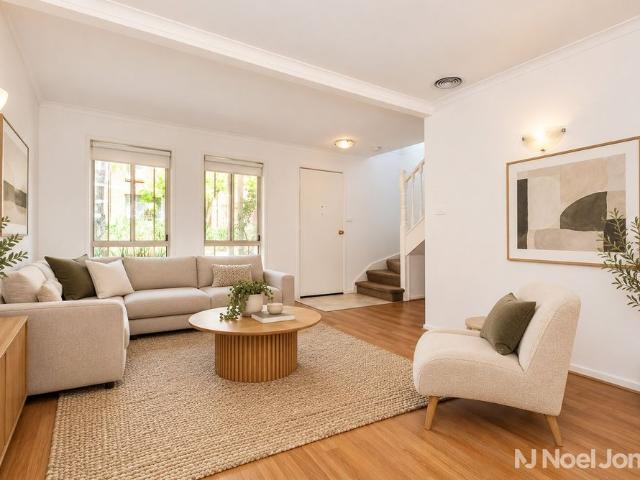 2 Cherrytree Lane, BOX HILL SOUTH