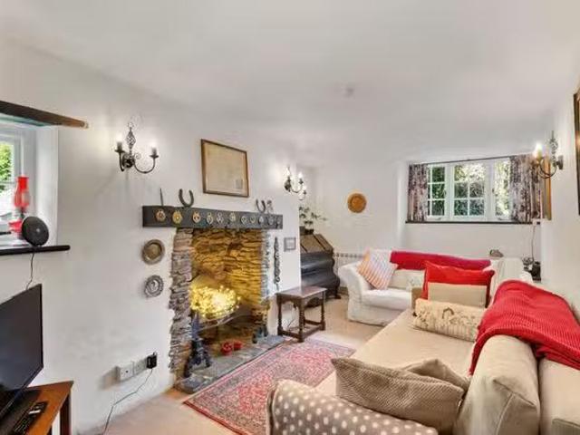 2 Church Cottages