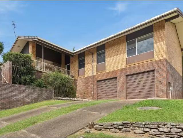 2 Clarence Crescent, Coffs Harbour House for rent Listed by S.