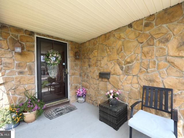 2 Clark Drive