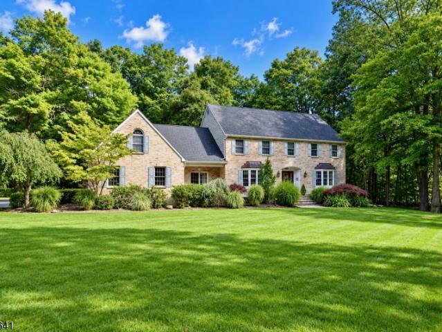 2 Continental Dr