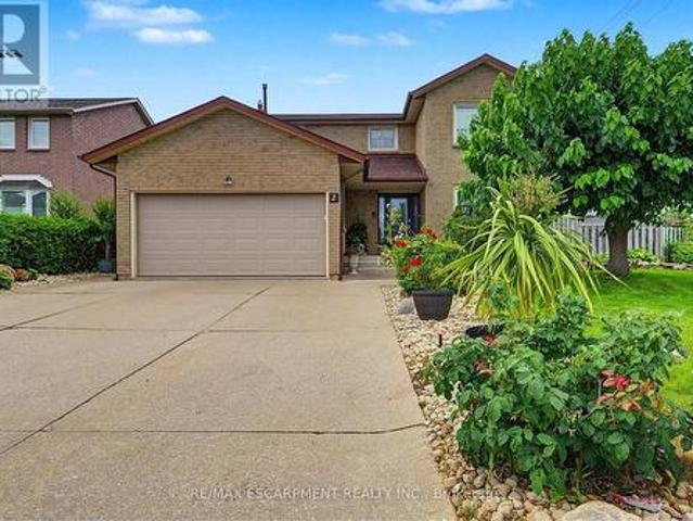 2 Cresthaven Drive, Hamilton, ON, L8E 4S4 house for sale | Listing ID X13599 | Royal LePage
