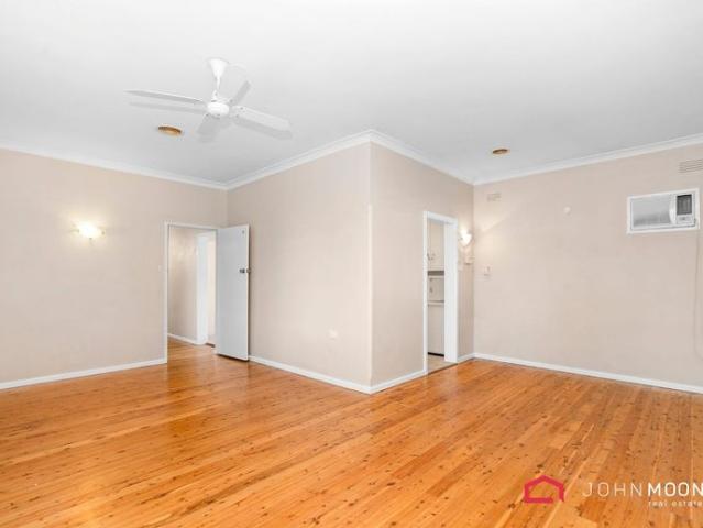 2 Croaker Street
