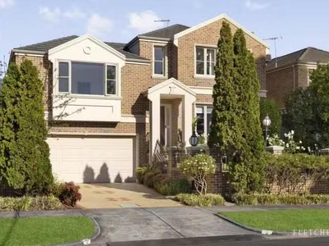 2 Dumblane Street, Balwyn North VIC 3104 House Auction