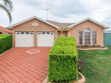 2 Dara Crescent Glenmore Park