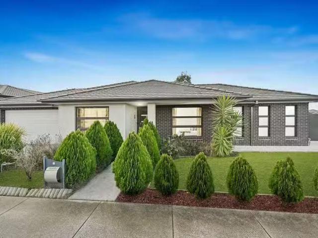 2 Dolcetto Drive, Berwick, VIC 3806