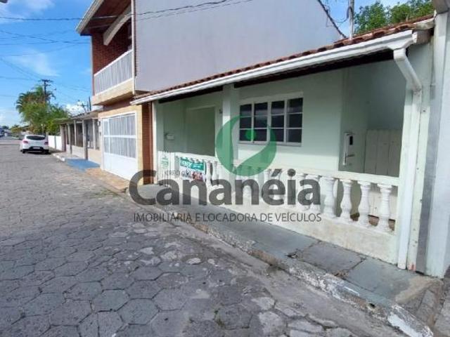 2 domitórios 1 suíte para venda no Centro Cananéia, Litoral Sul de SP