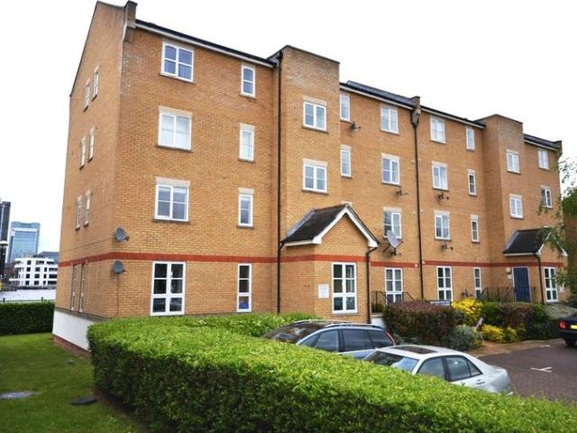 2 Double Bedroom Apartment E14