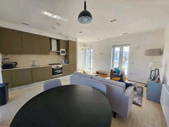 2 double bedroom flat close to Mill Hill stn