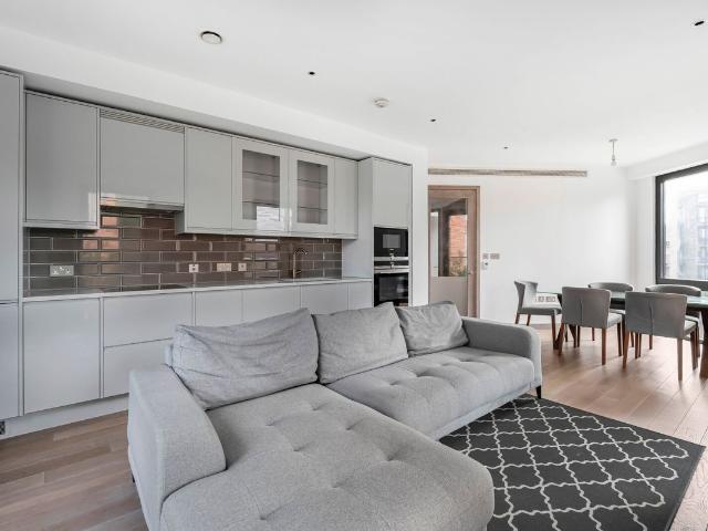 2 Drapers Yard, London SW18, 2 bed flat to rent, £3,200 pcm | PrimeLocation