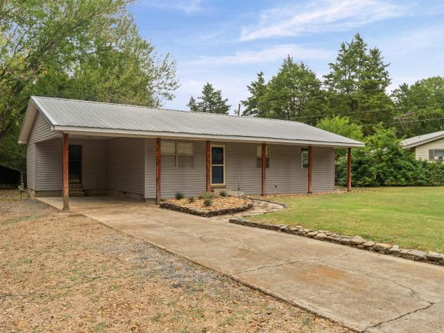 2 Evergreen Dr