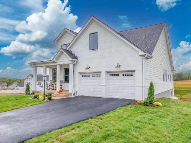 2 E Corsham St, Crozet, VA 22932 | MLS #671182