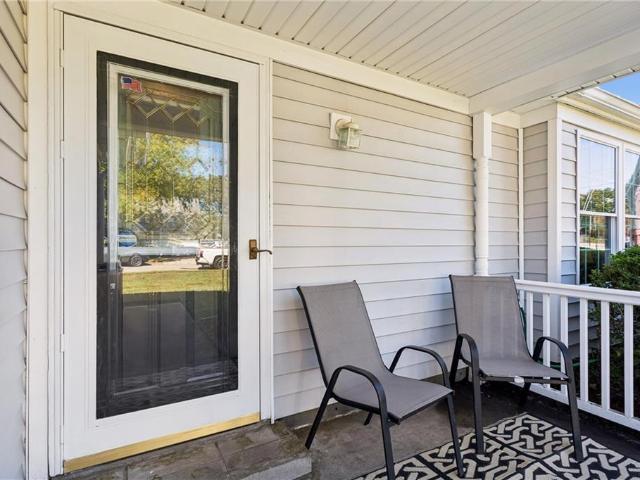 2 Easthill CT