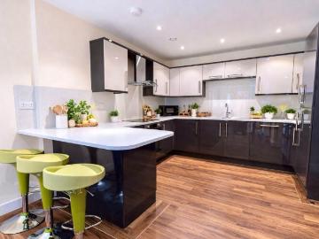 2 Ecco, 3 bedroom, Apartment