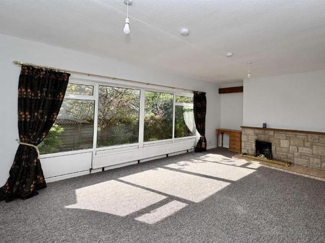 2 Edenvale Park, Belfast, BT17 0EJ