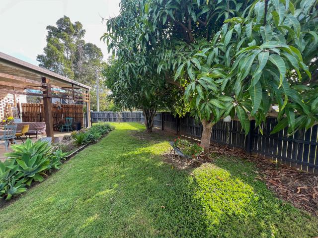 2 Eden Way Point Vernon, QLD 4655