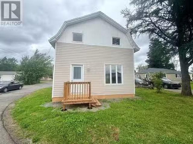 2 Eighteenth Avenue, Grand Falls Windsor, NL, A2B 1A2 house.