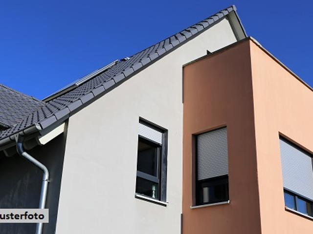2 Einfamilienhäuser nebst Garage