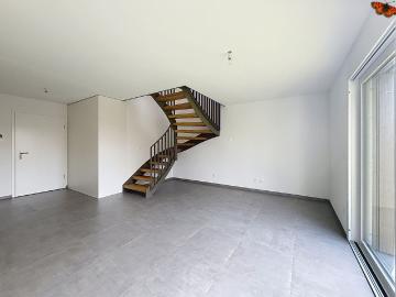 2½ EN DUPLEX – New in a quiet area