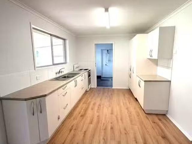 2 English Street, GIN GIN, QLD 4671 House for Rent