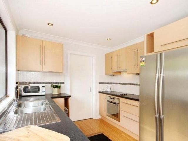 2 Equinox CourtMudgeeraba QLD 4213, Australia