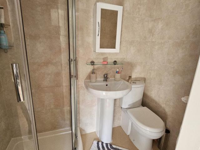 2 Estcourt Terrace