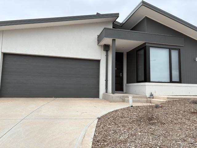 2 fulham circuit, bacchus marsh vic for rent lj hooker