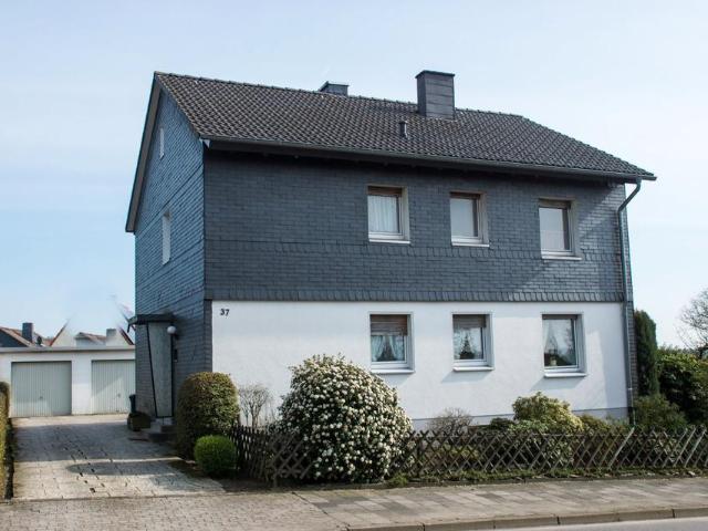 2 Fam. Haus Bj.1966 m. 500qm Grund.2 Garagen v. Privat a. Privat