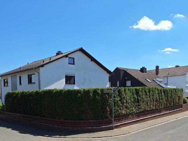 2 Fam Haus zur Eigennutzung oder als Anlageobkjekt von privat