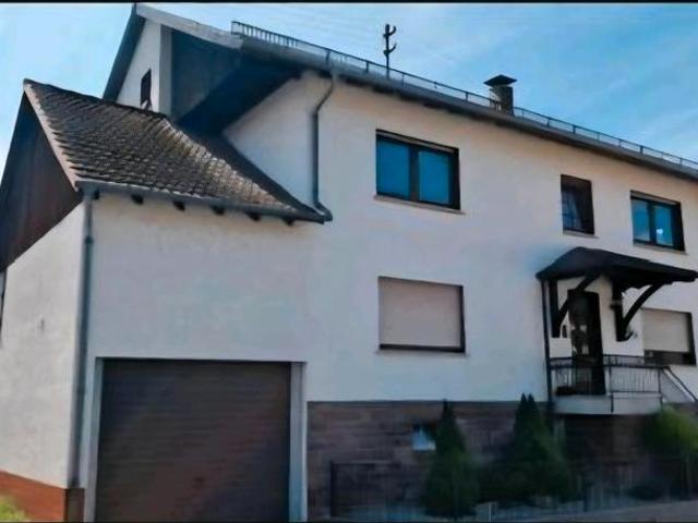 2 Familien Haus in Mückenloch, provisionsfrei abzugeben