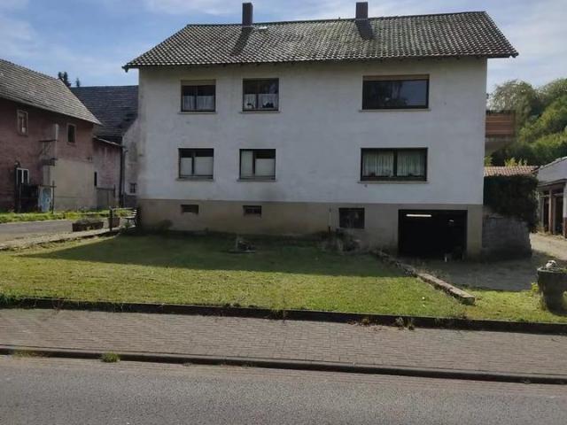 2 Familien Haus mit viel Extra