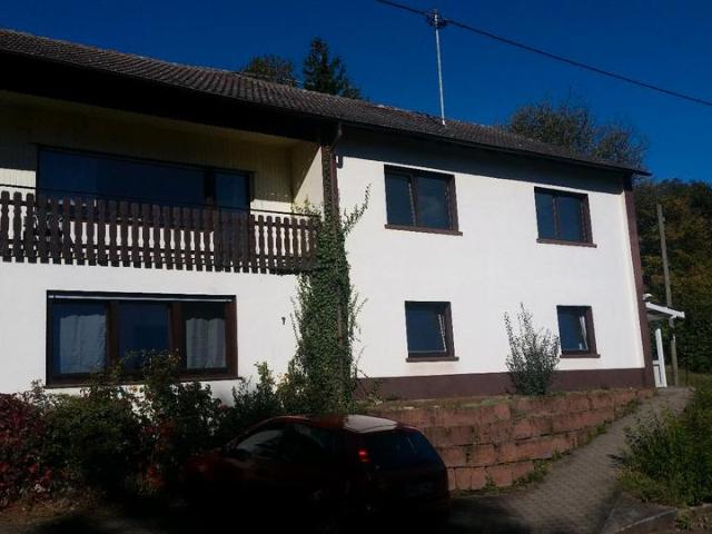 2 Familienhaus zu verkaufen