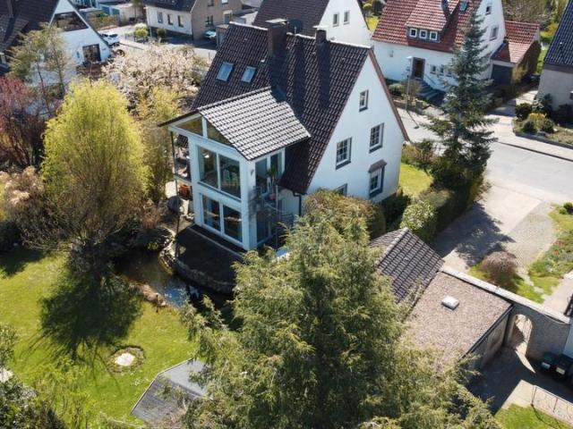 2 Familienhaus zu verkaufen