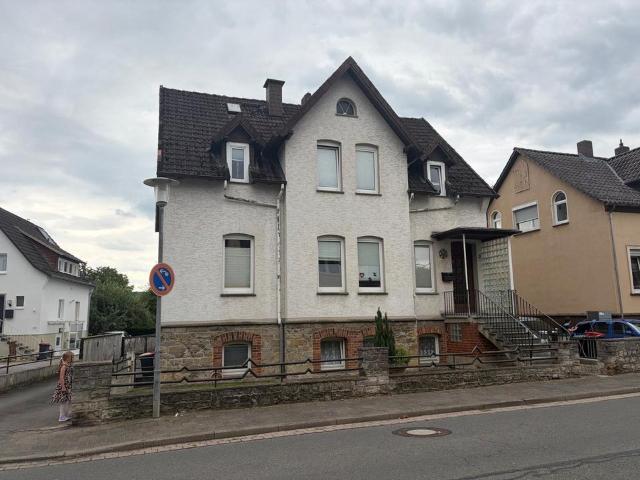 2 Familienhaus & Halle 220qm 1950qm