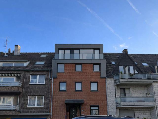 2 Familienhaus mit Ausbaureserve Tradition trifft Moderne