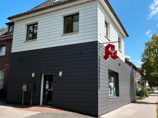2 Familienhaus mit Gewerberäumen