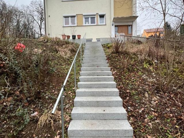 2 Familienhaus mit großem Grundstück, Potenzial & sicherer Miete