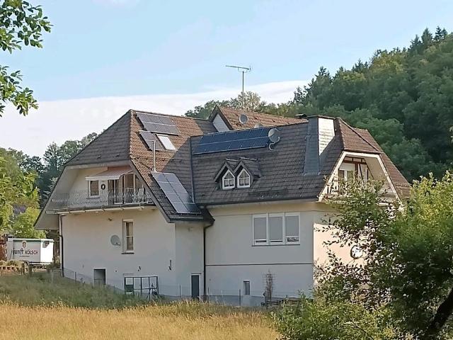 2 Familienhaus mit Erdwärme & PV Nähe Köln!