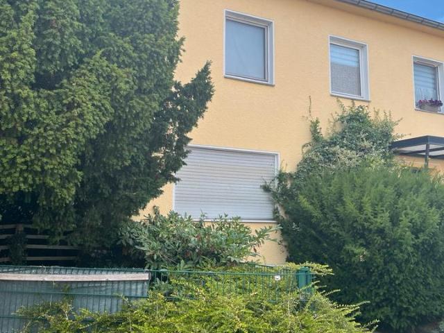 2 Familienhaus mit Potenzial in Sankt Augustin vom Eigentümer