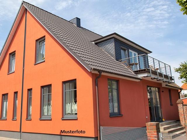 2 Familienhaus nebst Schreinerei