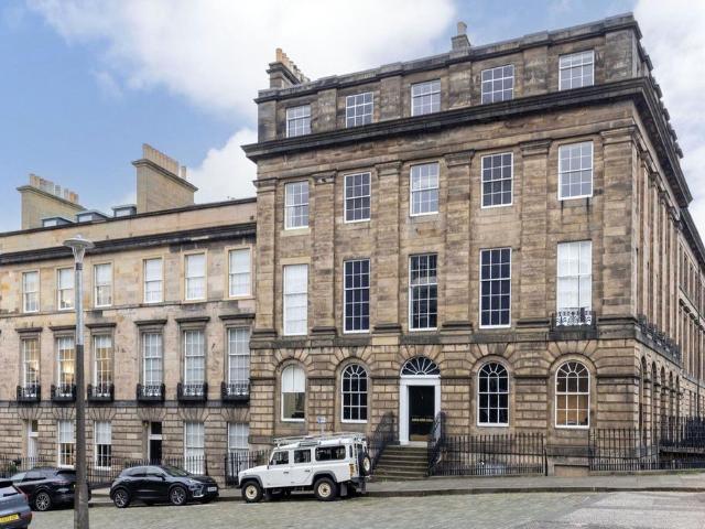 2 Forres Street, City of Edinburgh, EH3 6BJ, United Kingdom | 4 bed apartment for rent #137837886 | Rentberry