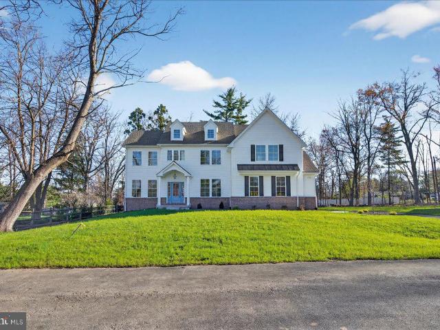 2 Fortuna Dr, Lansdale, PA 19446 | MLS #PAMC2174