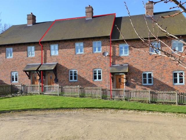 2 Franks Cottage, Preston On Severn. 3 bed cottage to rent £1,250 pcm £288 pw