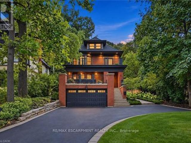 2 Freeman Place, Hamilton, ON, L8N 2G5 house for sale | Listing ID X13807 | Royal LePage