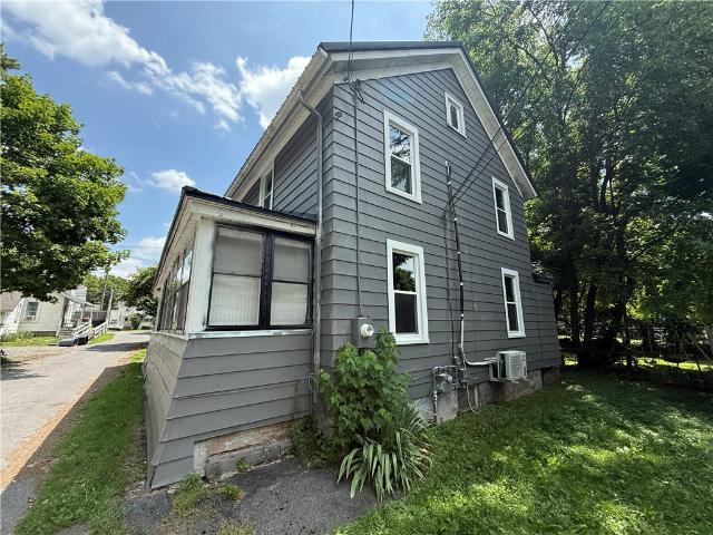 2 Guilfoil Avenue