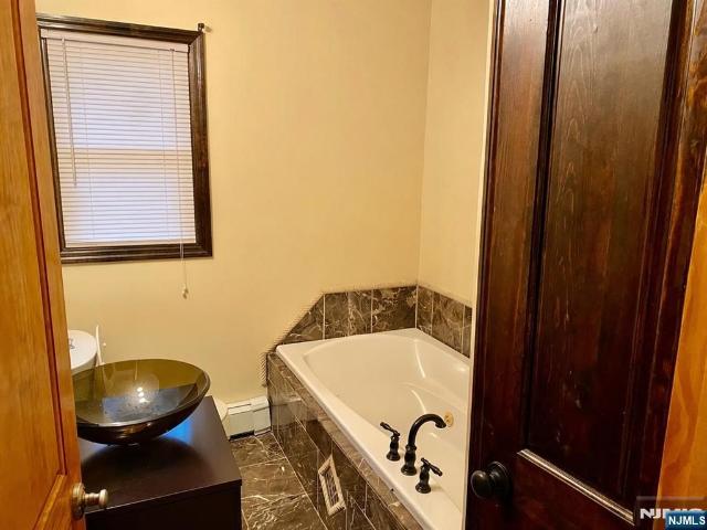 2 Geraldine Drive, Wantage, US, NJ