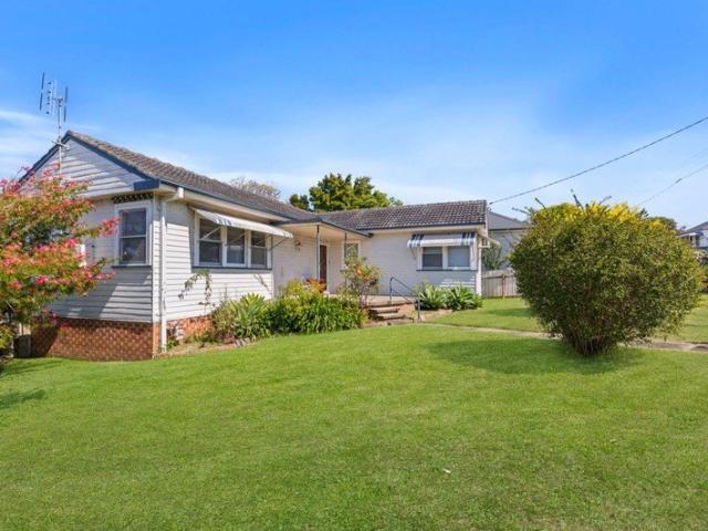 2 GIllies Street, Rutherford