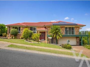 2 Glenridding Grove, Lakelands House for rent Listed by Eloui.